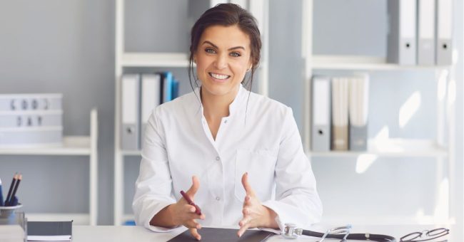 Wat te doen tegen zweetvoeten? Oorzaken, tips en oplossingen